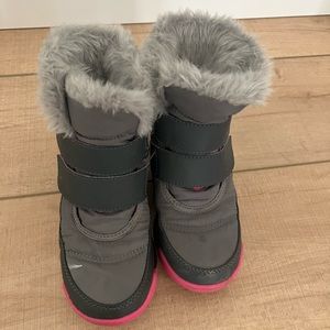 Girls winter sorel boots size 13